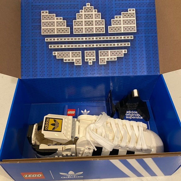 RETIRED LEGO 10282 ADIDAS ORIGINALS SUPERSTAR SNEAKER - Picture 13 of 14